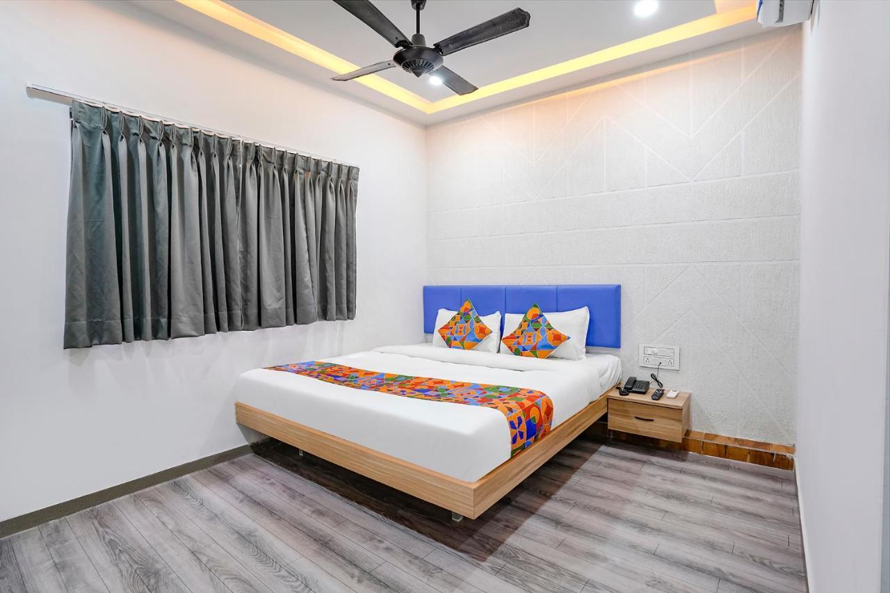 Fabhotel Vrundavan, Athwa Bhatha Экстерьер фото